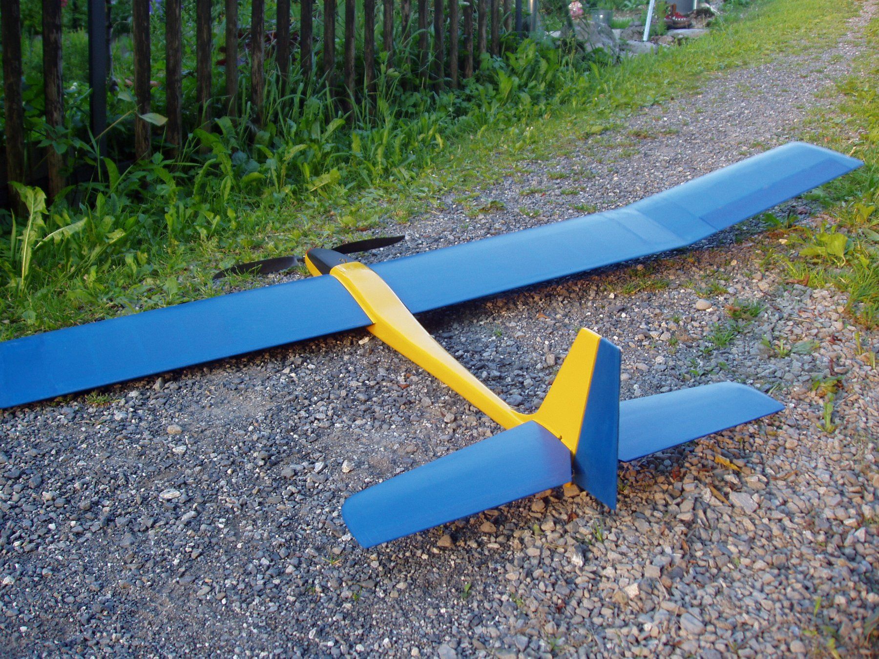 Modellismo RC: Motorsegelmodell Guru – Usato da Filzbach venduto da hansfritz 2