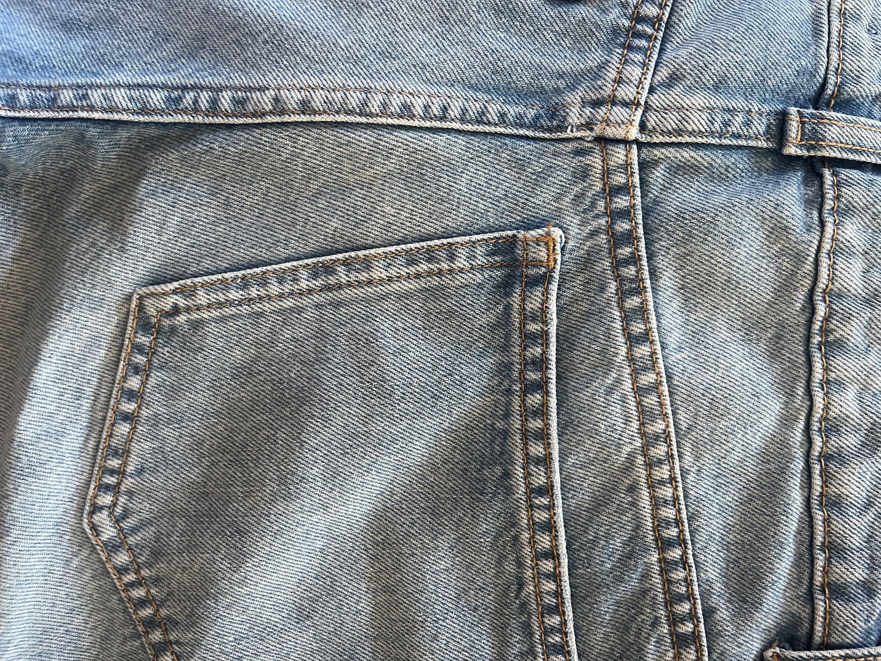 Mango Jeans: Jeans Shorts MNG – Gebraucht aus Laupen BE von lee_ym6v 4