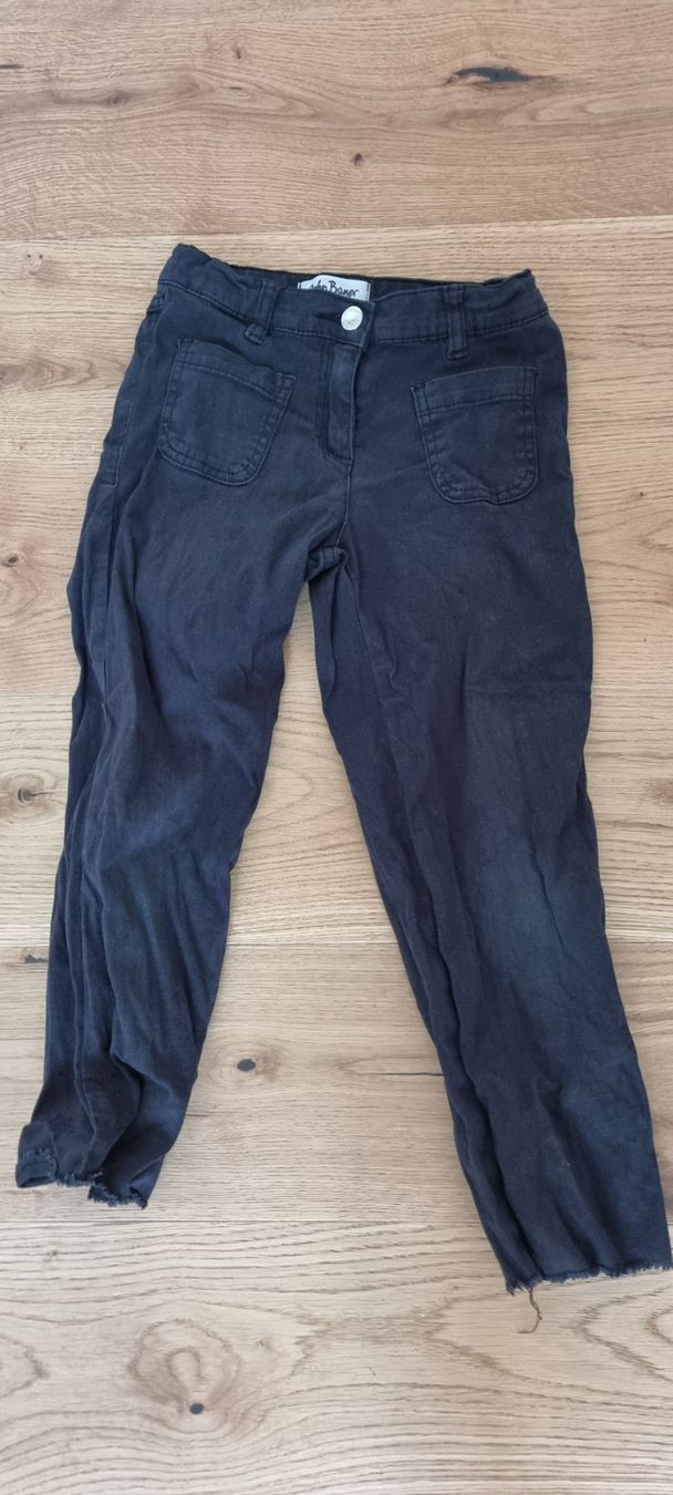 Lotti & Set di vestiti: 9er-Set Kleiderpaket: Mädchen 122-128 – Usato da Lachen SZ venduto da allesweg78