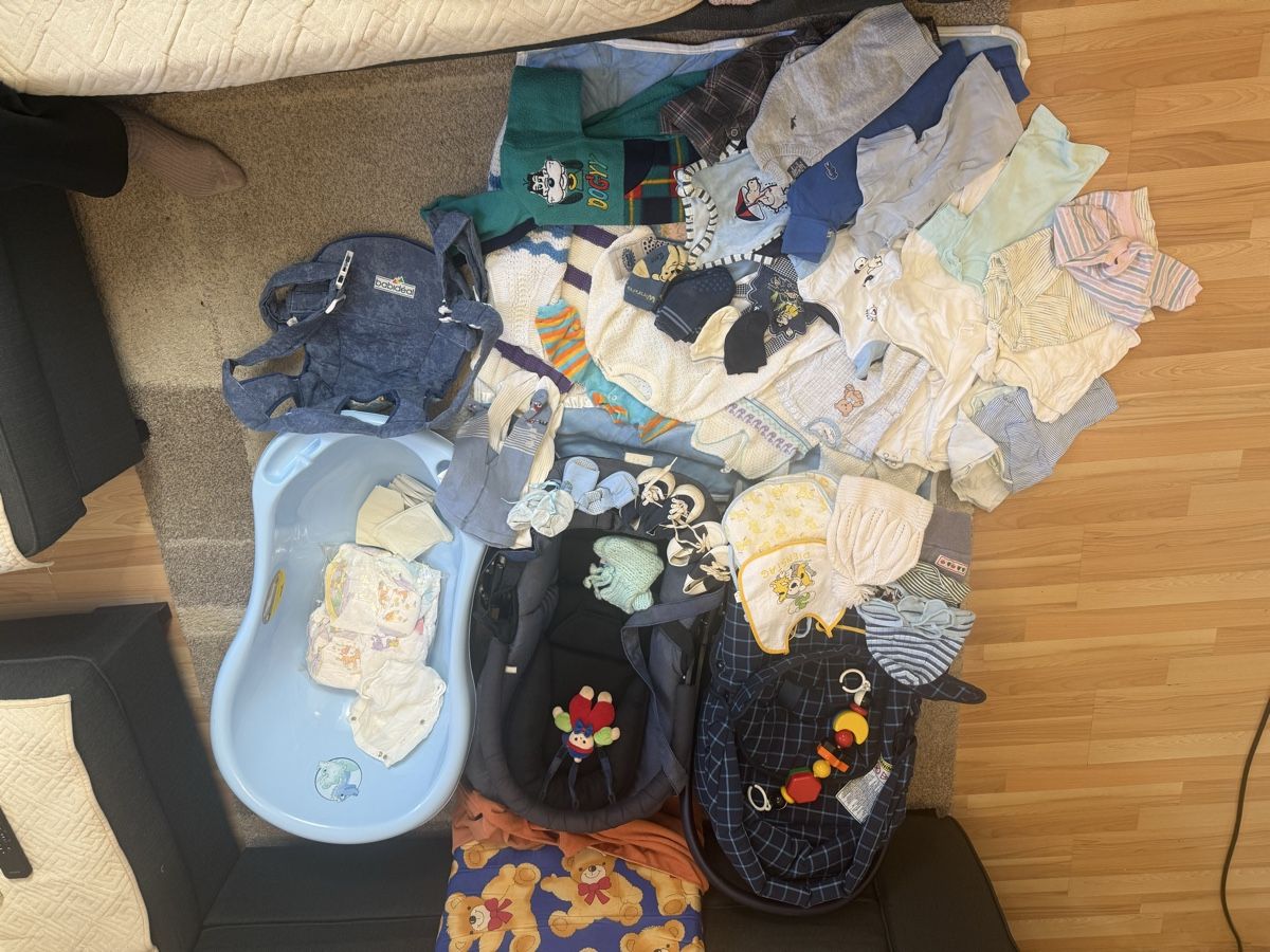Kleiderpakete & -sets: Kindersitz Kinderkleidung babykleider – Gebraucht aus Schlieren von Flower5 6