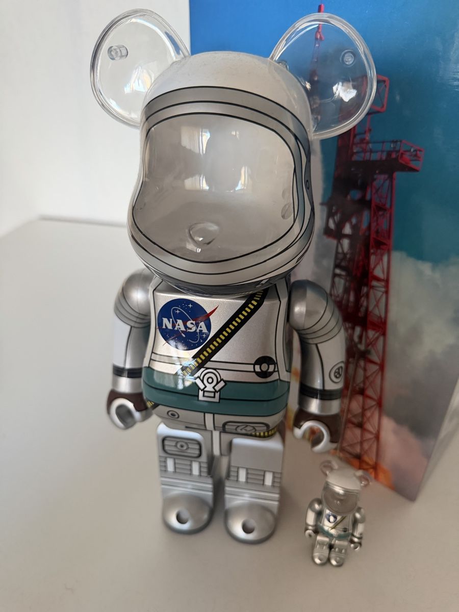 Statuette: Bearbrick Project Mercury Astronaut  – Nuovo e nell'imballaggio originale da Dübendorf venduto da Sneaker_Seller 1