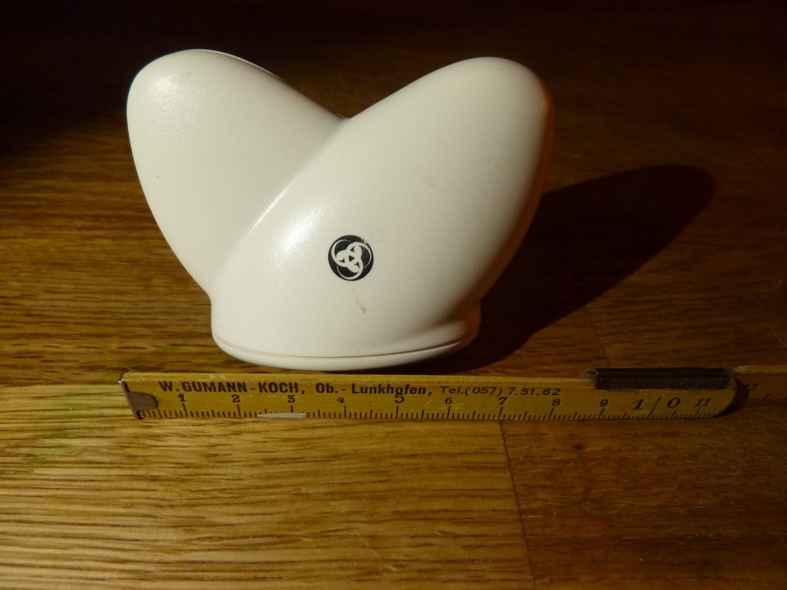 Cura del viso: Kybermed Vitalizer Gesichtslifting Magnet Massager 3D – Usato da Hochfelden venduto da swissice 4