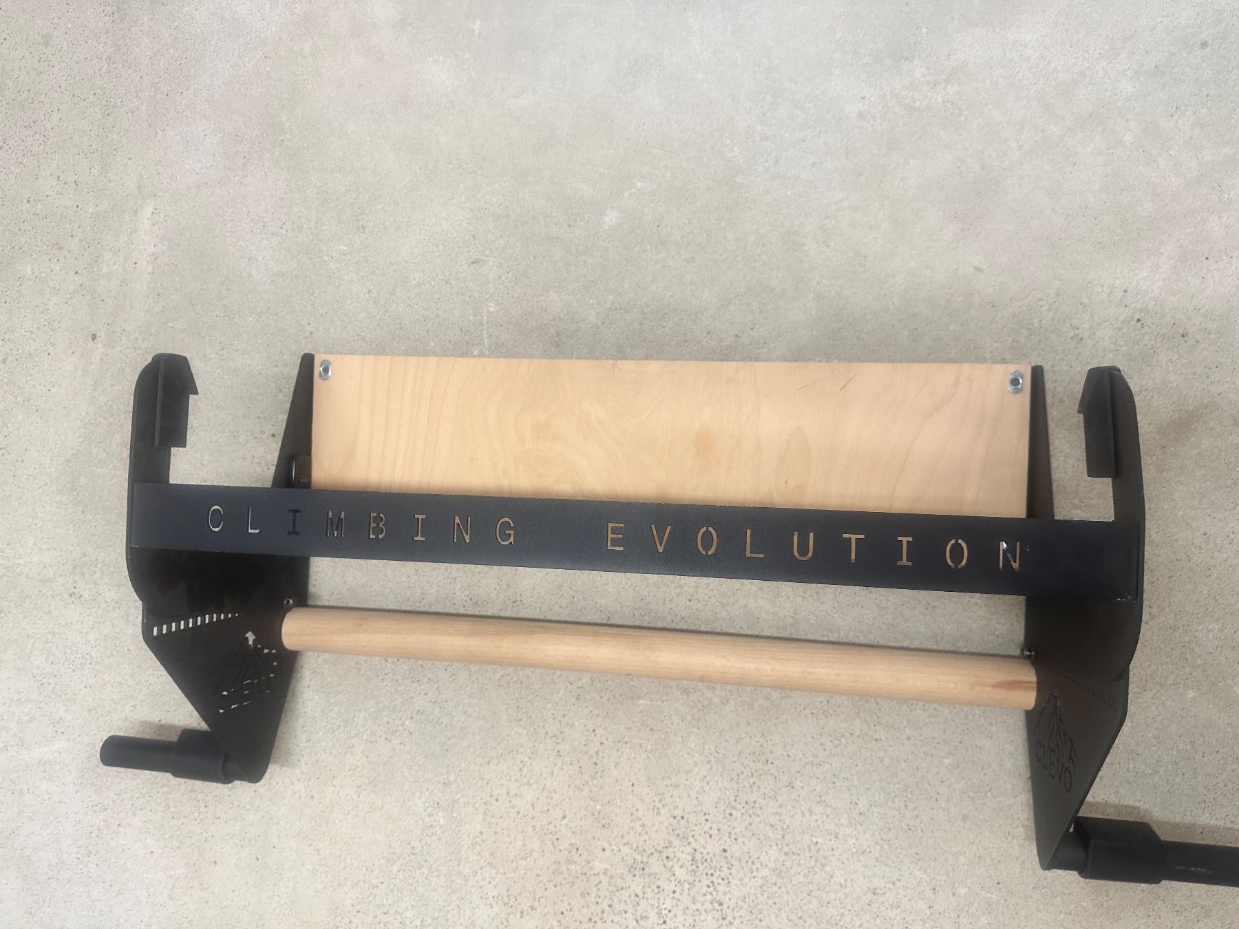 Pareti & prese d'arrampicata: CLIMBING EVOLUTION Trainingsboard Clevo nuovo – Usato da Zürich venduto da Flokke33 4