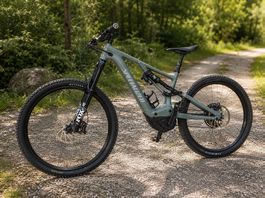 Specialized Turbo Levo Comp 2025  Grösse S4  Top Zustand