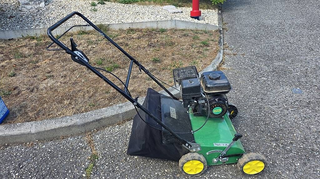 Attrezzi per la lavorazione del suolo: Scarificateur  – Usato da Bussigny venduto da Dnewton 2
