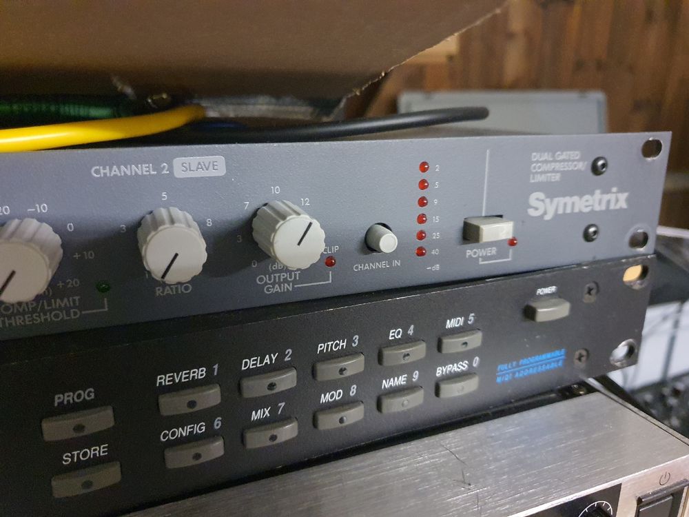 Symetrix Dual Gated Compressor/Limiter - Top Zustand! (Gebraucht) in ...
