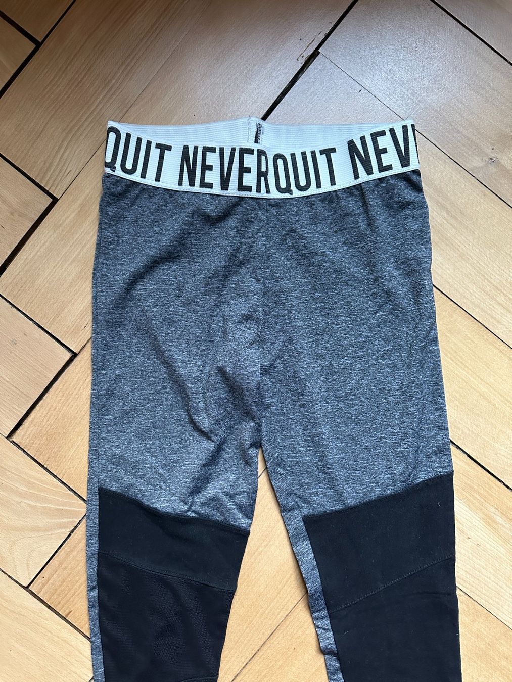 Tally Weijl Leggings: Sport Leggings grau 34 – Gebraucht aus Zürich von Diazaio 1