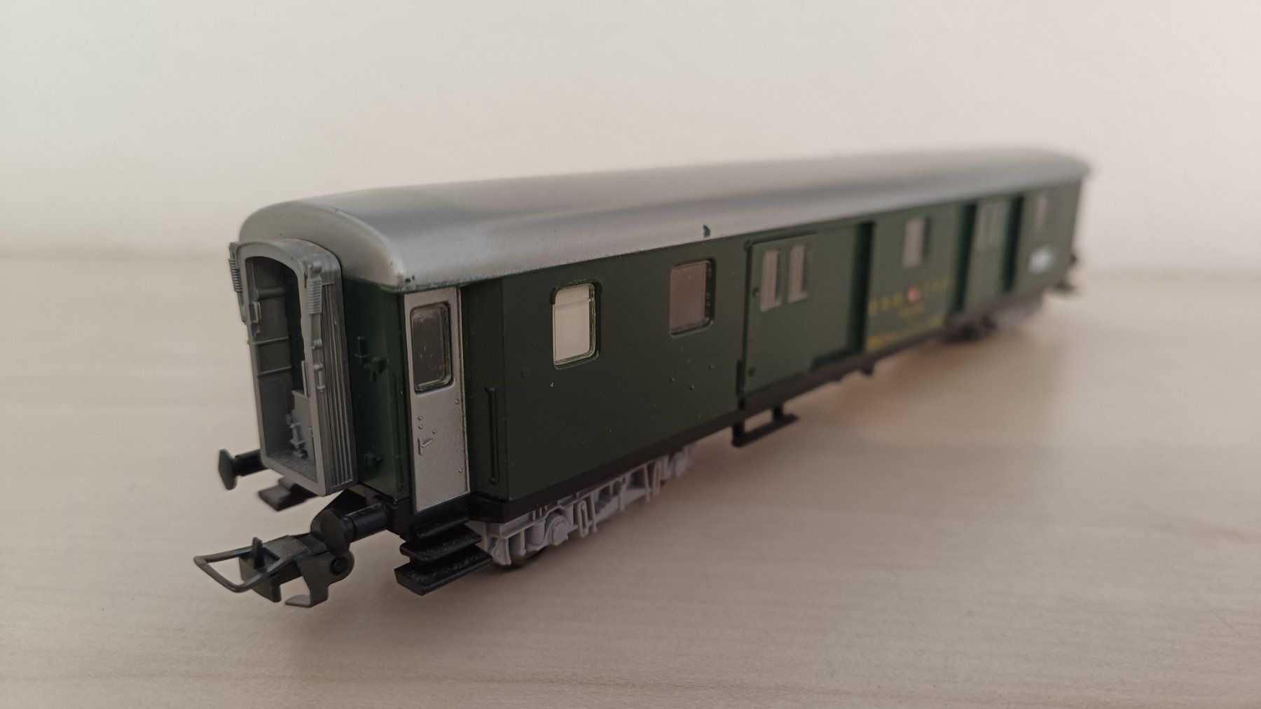 Fleischmann Modellini di ferrovie: FLEISCHMANN HO Gepäckwagen – Usato da Dietlikon venduto da Raffy12 2
