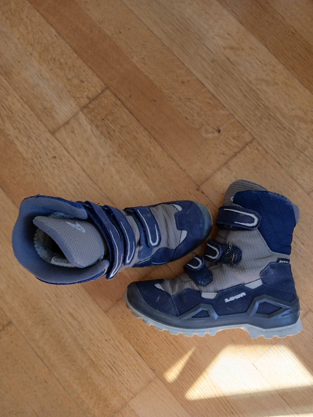 Lowa Scarpe per ragazzi: Winterstiefel, Lowa, Grösse 34 – Usato da Zürich venduto da lauravanessa