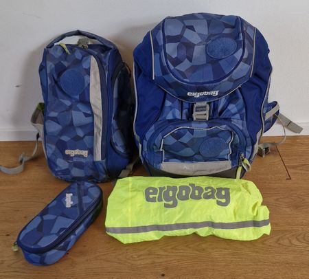 Schulrucksack (Schülerthek) mit Turnrucksack und Etui