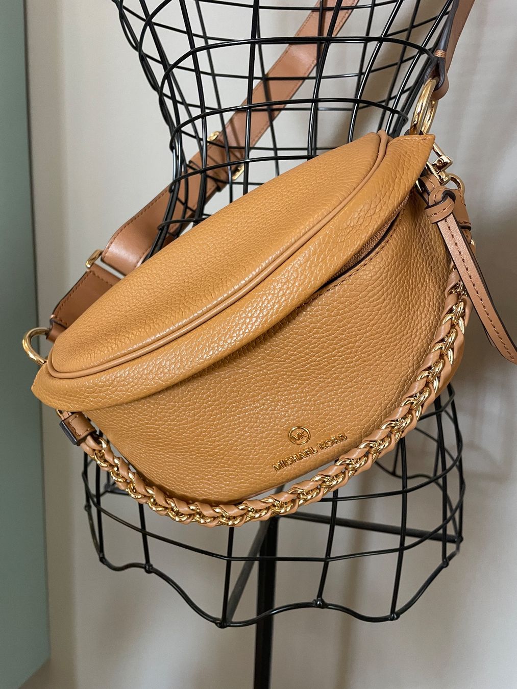 Michael Kors Borse da donna: Michael Kors Bauch/Umhängetasche – Nuovo (secondo la descrizione) da Obfelden venduto da 3zwerge
