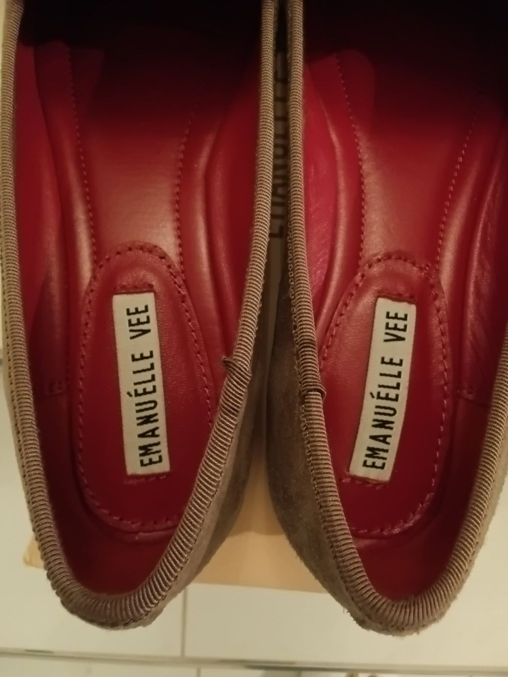Scarpe da donna: Schuhe Emanuelle Vee mit Steinen NEU Grösse 37 – Nuovo e nell'imballaggio originale da Wettswil venduto da the_jr6l 4