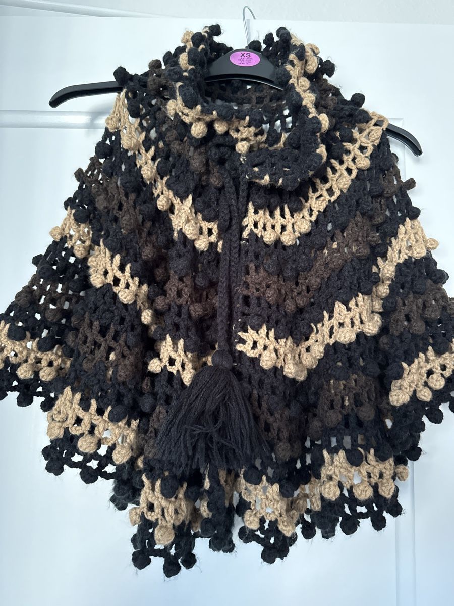 Altro in Moda donna: Unique Cape GIORGIO PASSIGATTI – Usato da Binningen venduto da Sophiescloset 2