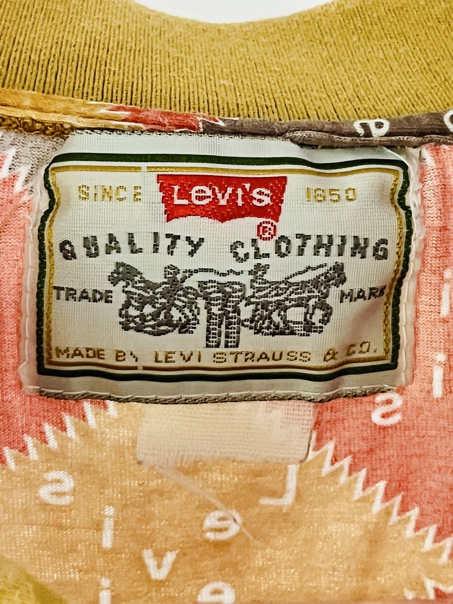 Levi's Polo-Shirts: Vintage Levi's Polo Shirt, Retro Argyle Patchwork Print Gr.M – Gebraucht aus Zürich von Hypera 4