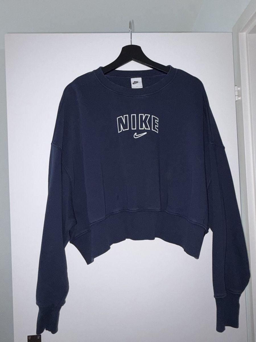 Nike Pulls & Sweat-shirts: Sweatshirt Nike  – D'occasion à Spiez par deborahsarahhh