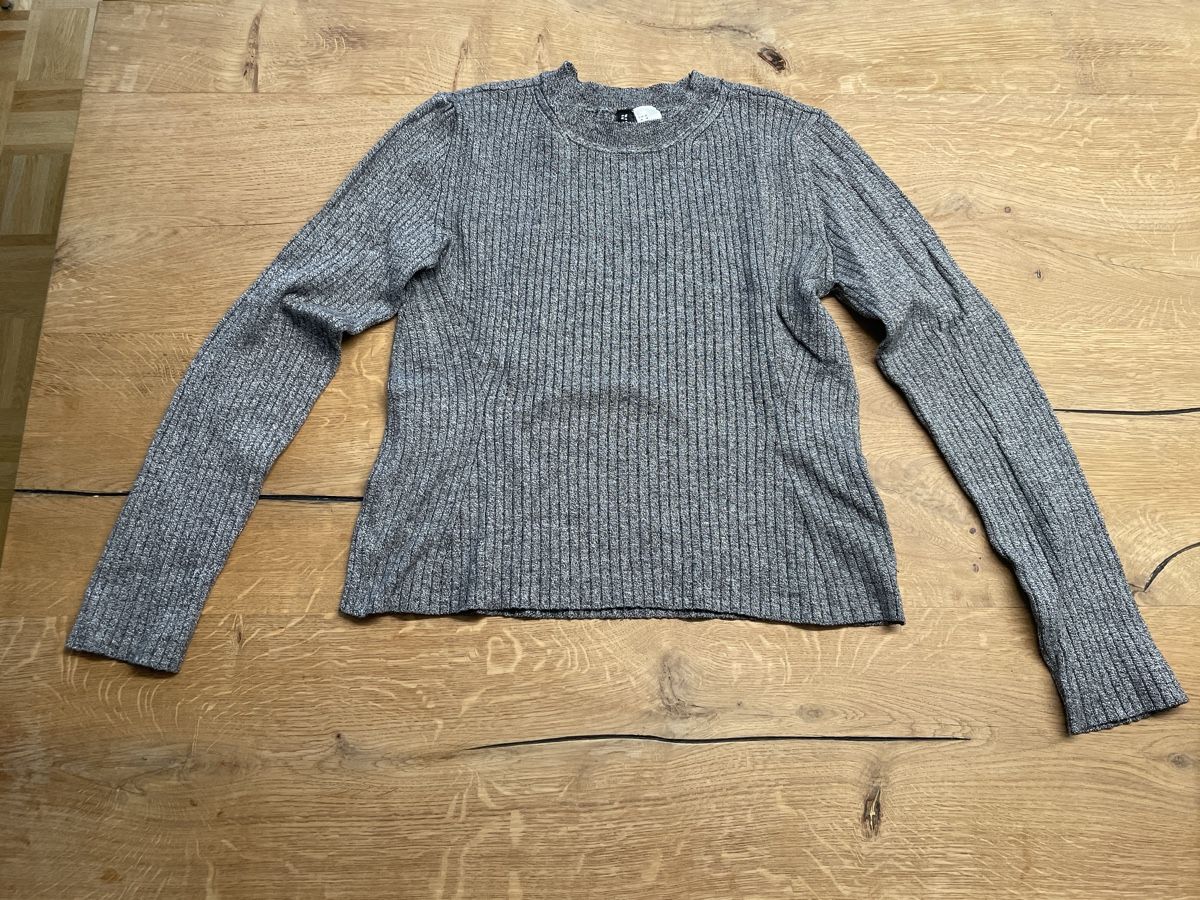 H&M Maglioni & Felpe: H&M Pulli M – Usato da Thun venduto da nie_8v9b