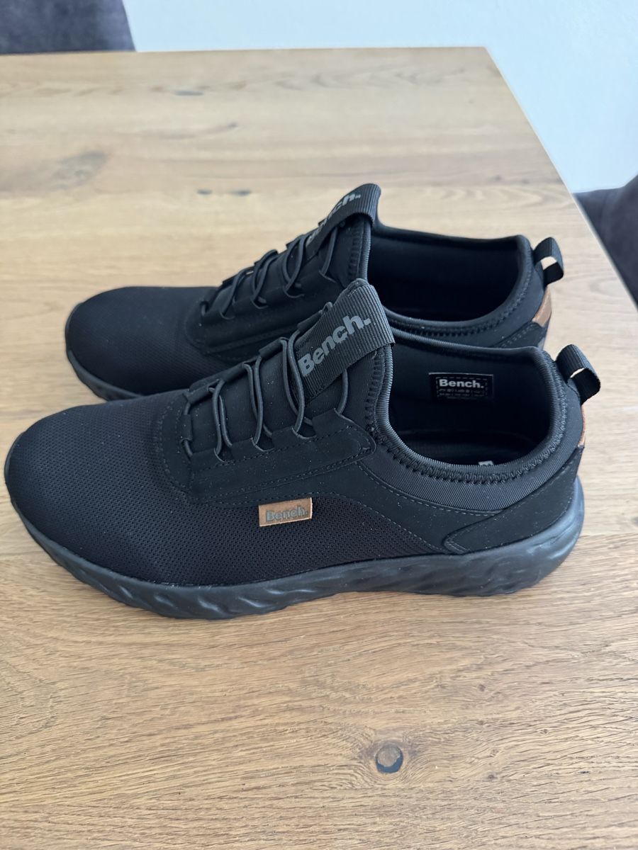Herrenschuhe: Bench Schuhe  – Neu (gemäss Beschreibung) aus Tafers von xhe_wnm6
