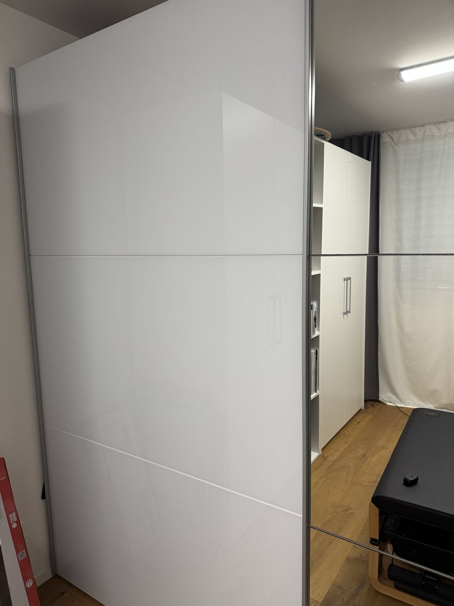 Armoires: Kleiderschrank – D'occasion à Kerns par sel_6ssb