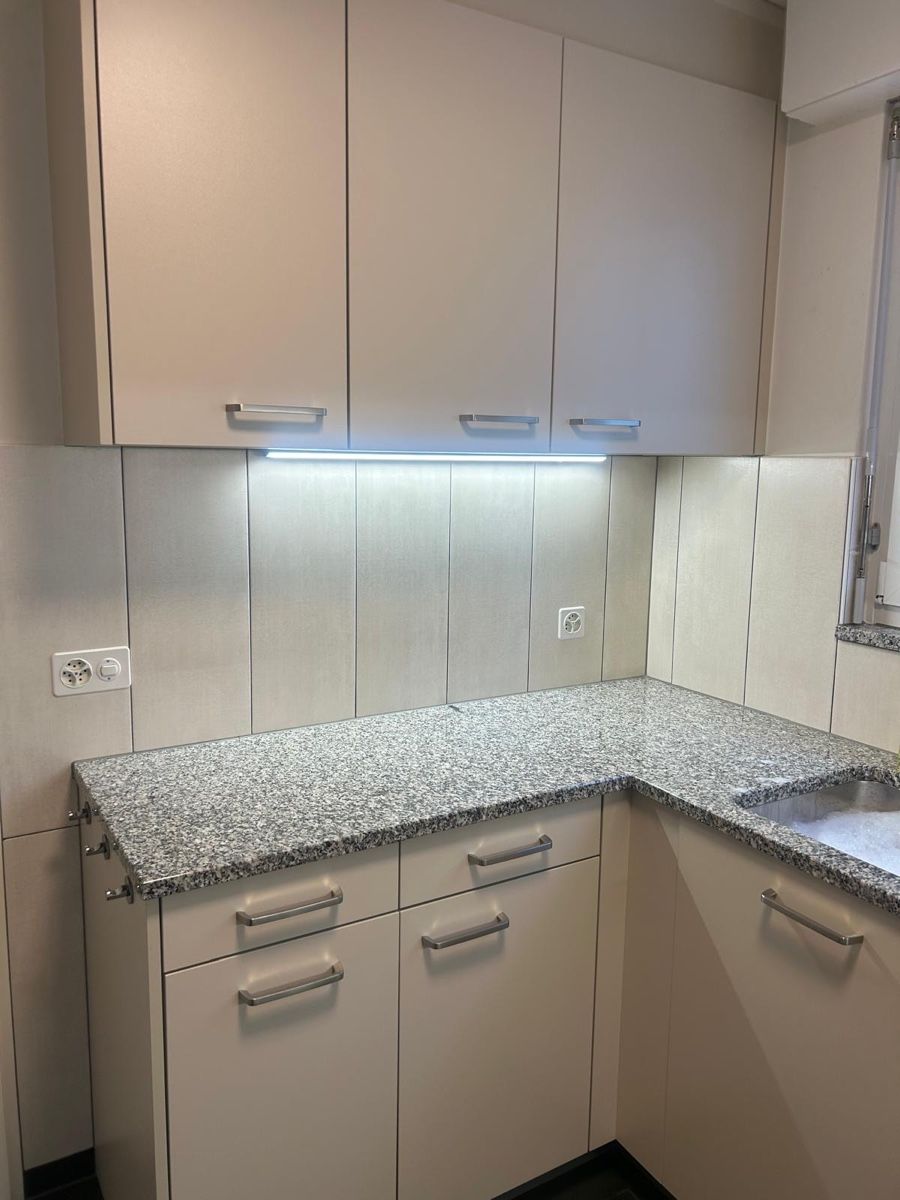 Cucine complete: Küche ohne Geräte  – Usato da Füllinsdorf venduto da Smiga