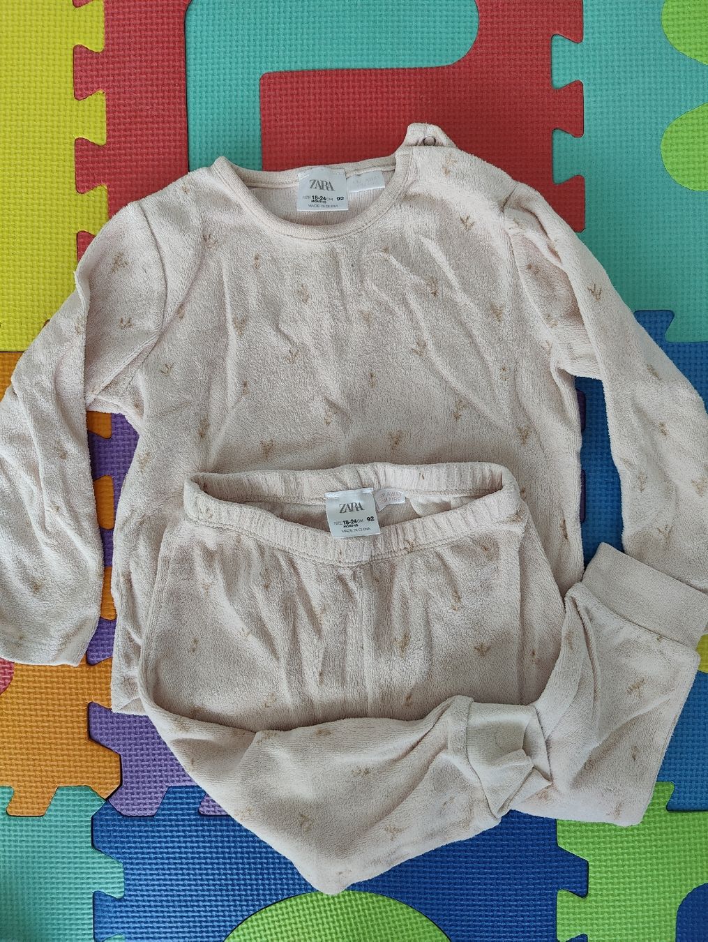 Zara Lotti & Set di vestiti: Kleidungsset gr 92 – Usato da Bern venduto da linouma 3
