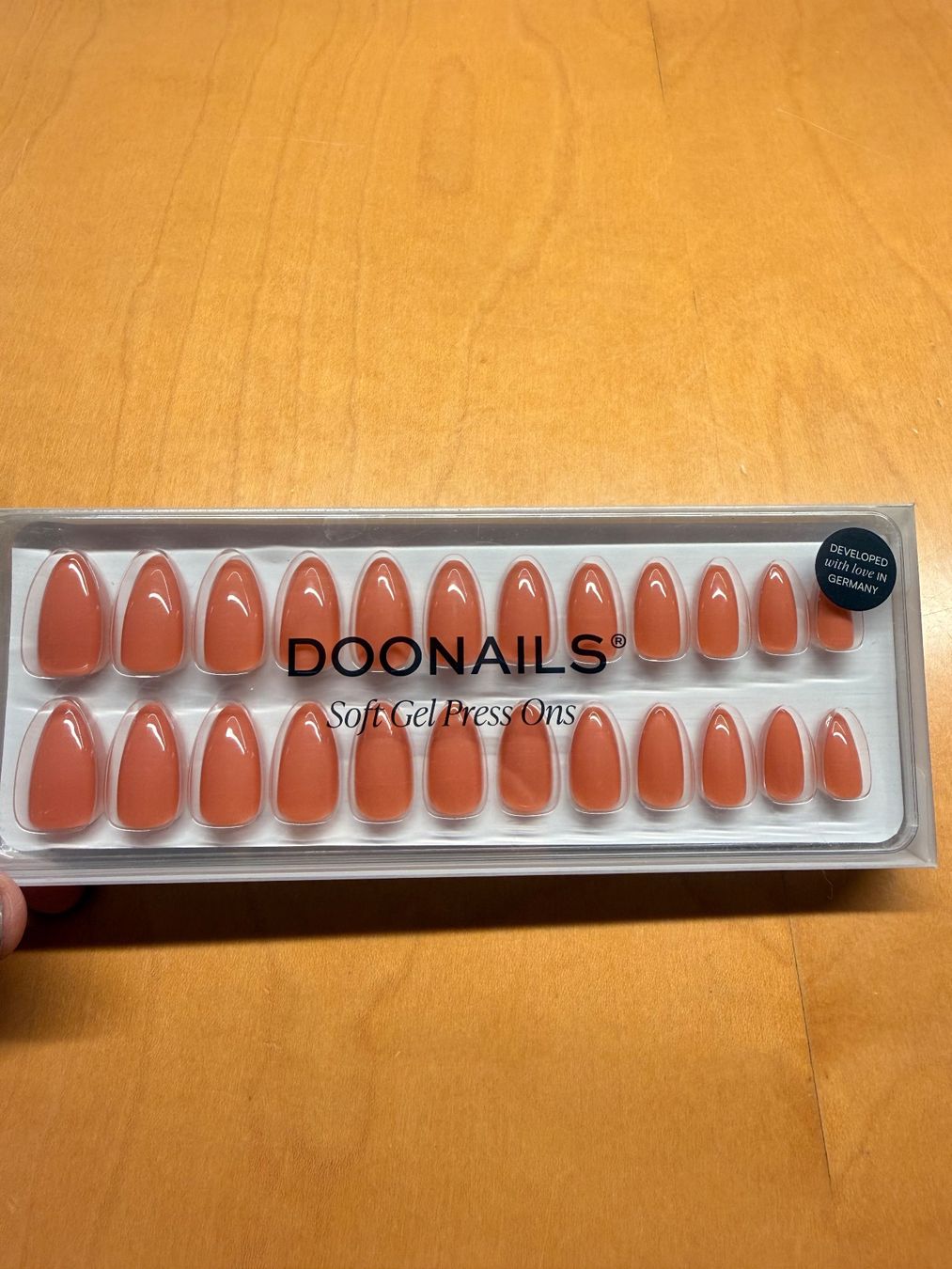 Unghie finte: DOONAILS Soft Gel Press Ons, Peach Please, Short Almond – Nuovo e nell'imballaggio originale da Zollikofen venduto da S.Hontas