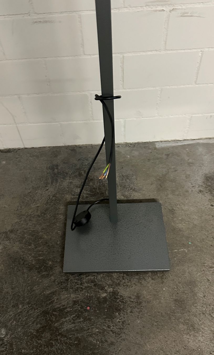 Lampade: Stehlampe "Neue Werkstatt" – Usato da Nussbaumen AG venduto da olitech5415 9