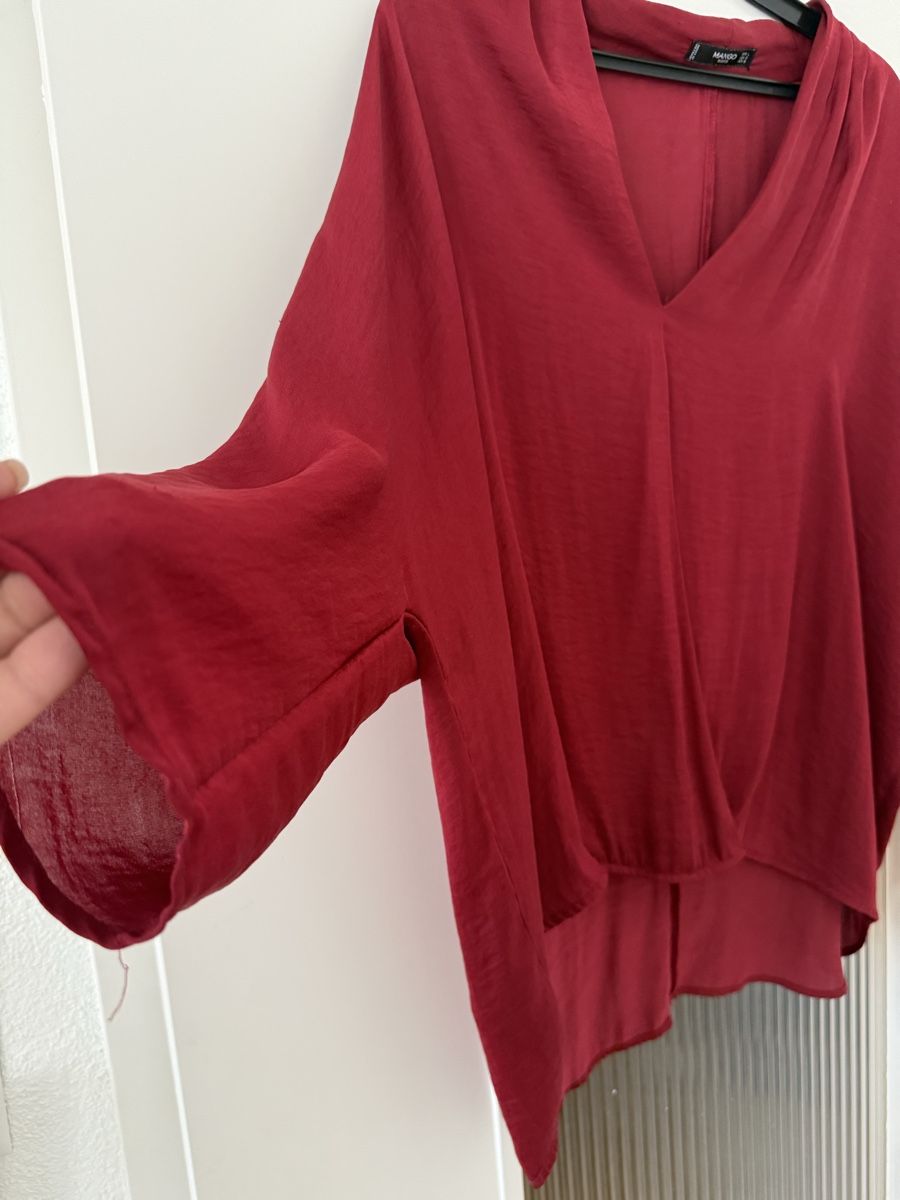 Mango Chemisiers: Damen Bluse Mango Basics Grösse L bordeaux  – D'occasion à Zumikon par naiischoen 3