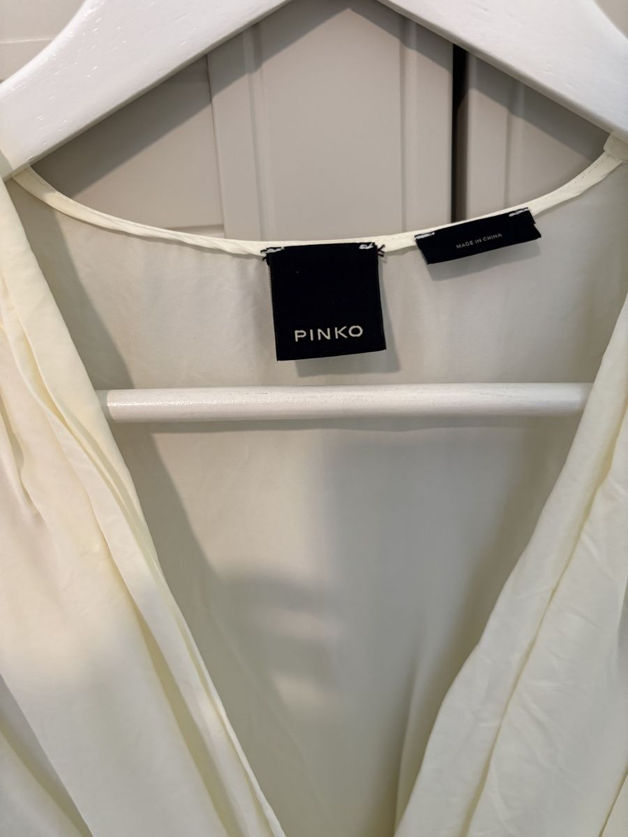 Pinko Top: Pinko butter body top – Usato da Rolle venduto da gos_2xy5 1