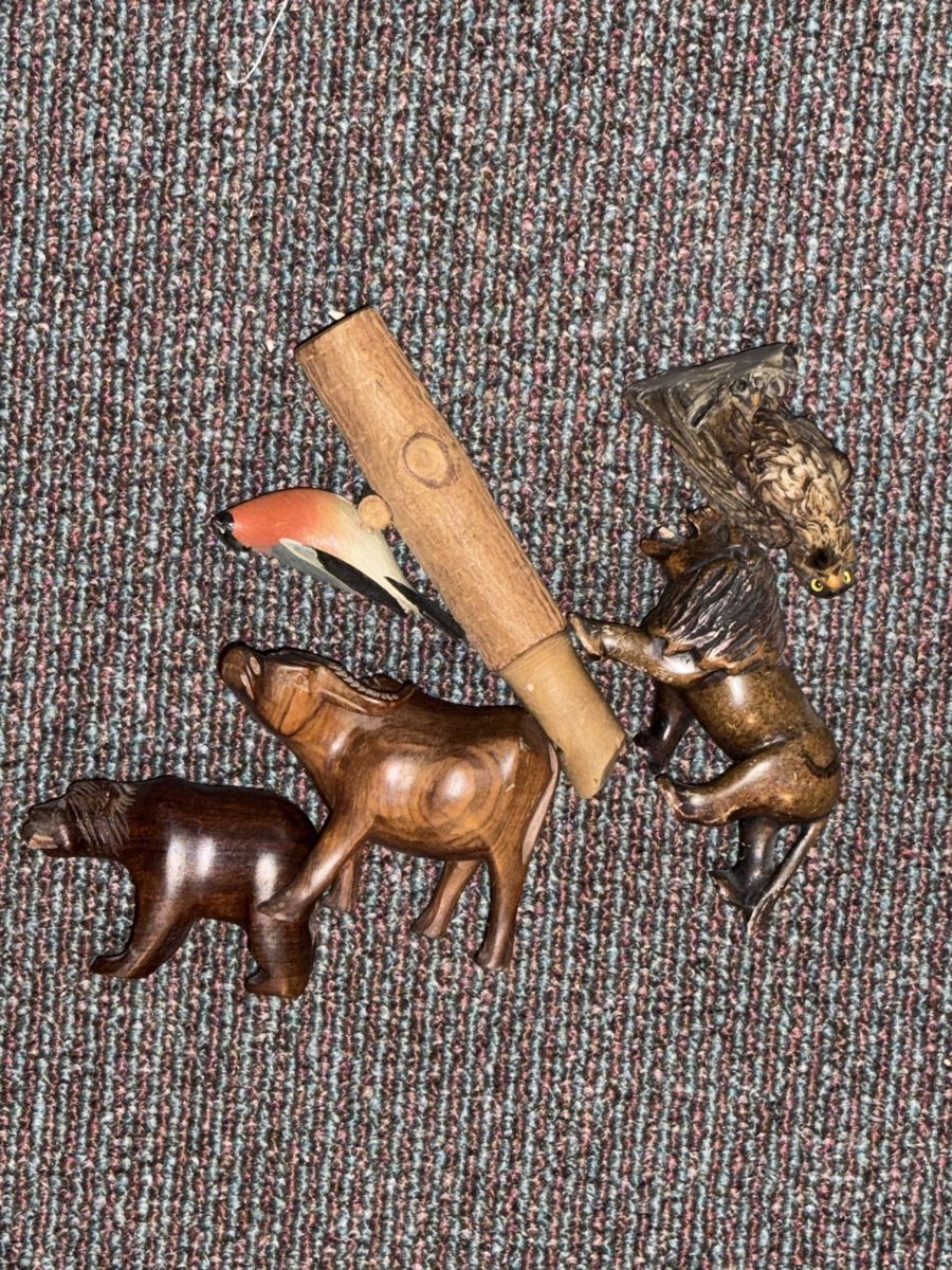 Statuette: Holzfiguren – Usato da Bühler venduto da comaneci