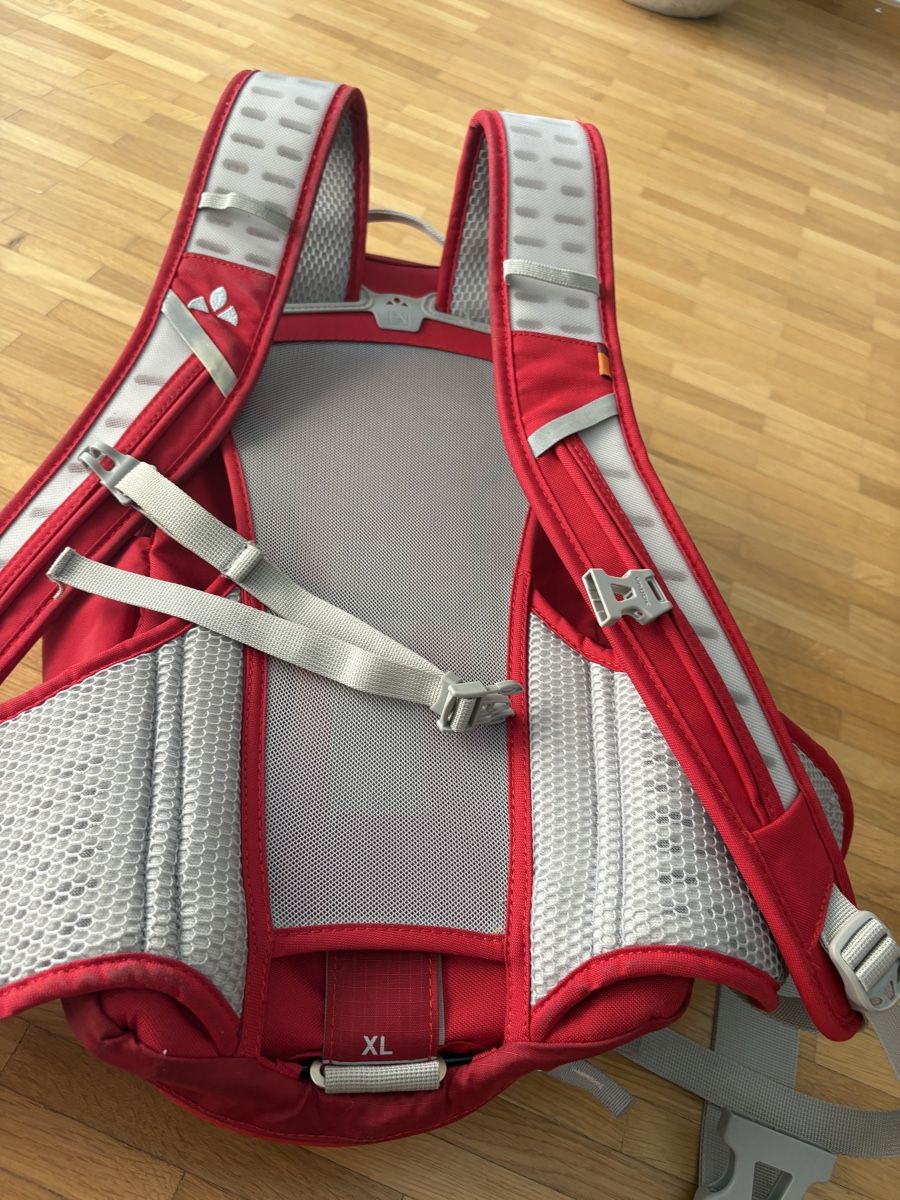 Vaude Zaini: Velorucksack VAUDE CLUSTER 10+3 – Usato da Basel venduto da TheShard 3
