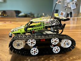 LEGO Technik Fergesteuerter Tracked Racer (42065)