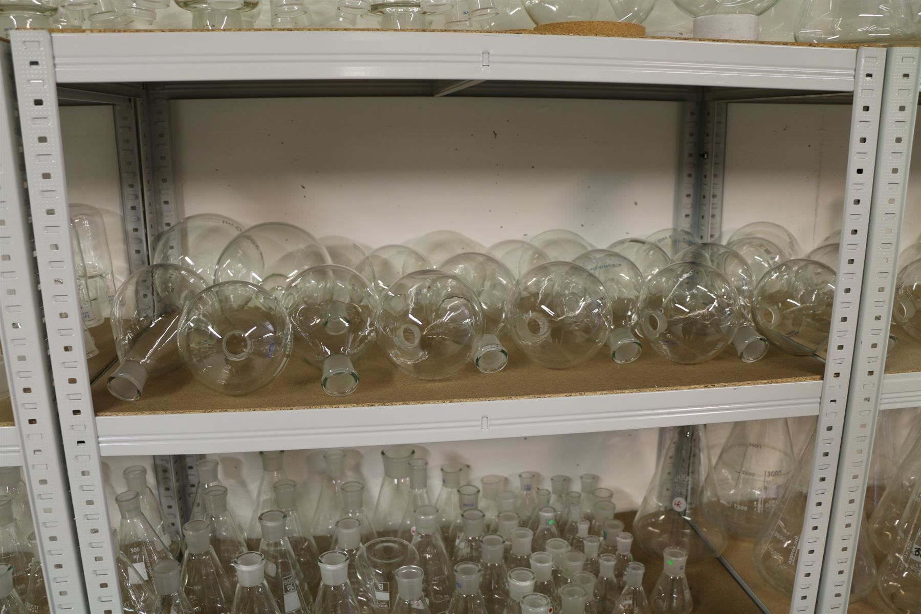 Gläser: Laborglas Birnenkolben 3000ml – Gebraucht aus Hölstein von  3
