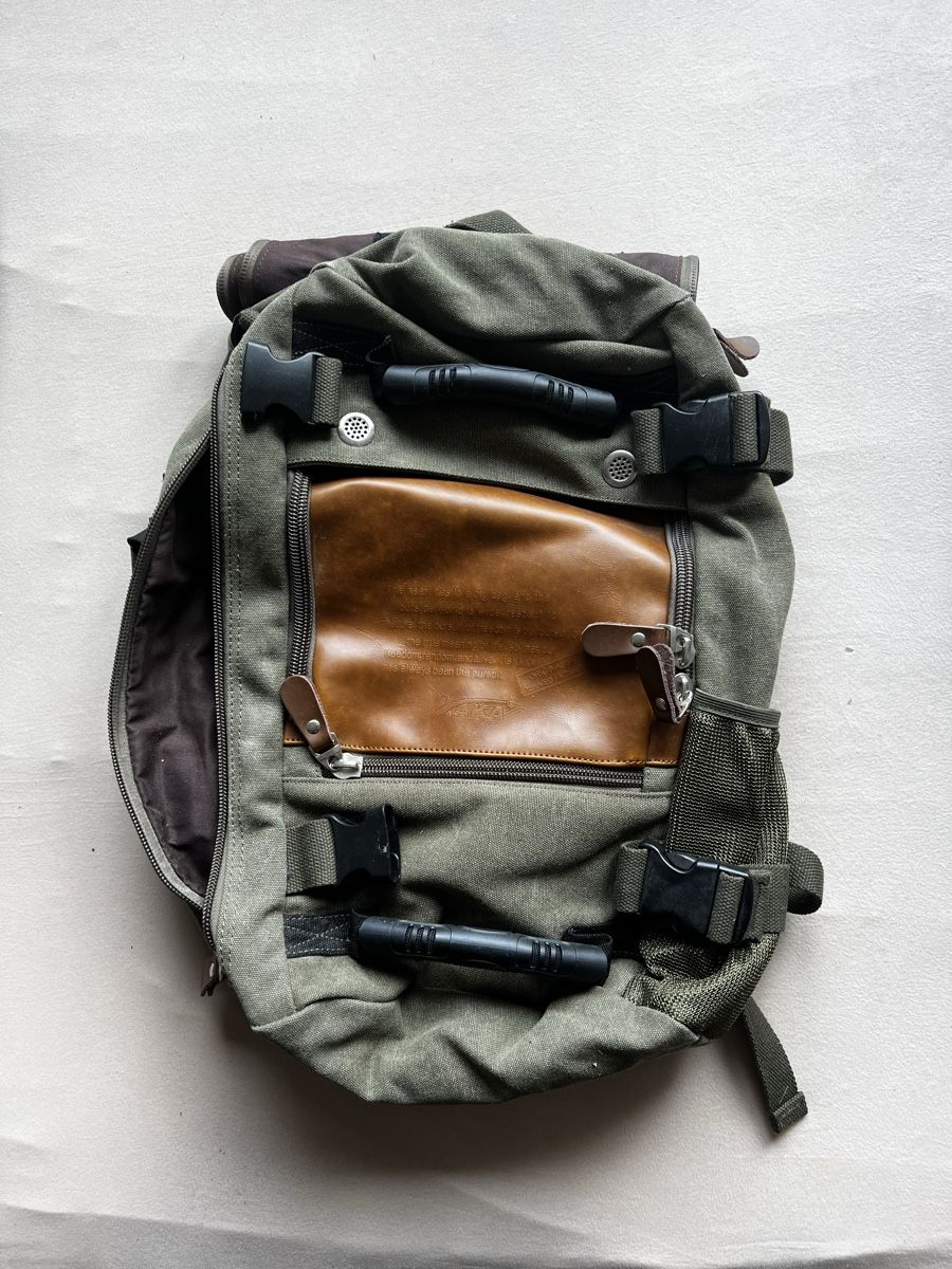 Zaini: KAKA Rucksack/Reisetasche – Nuovo (secondo la descrizione) da Othmarsingen venduto da stephiesheena
