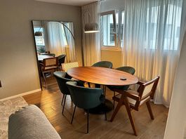 4 high quality dining chairs