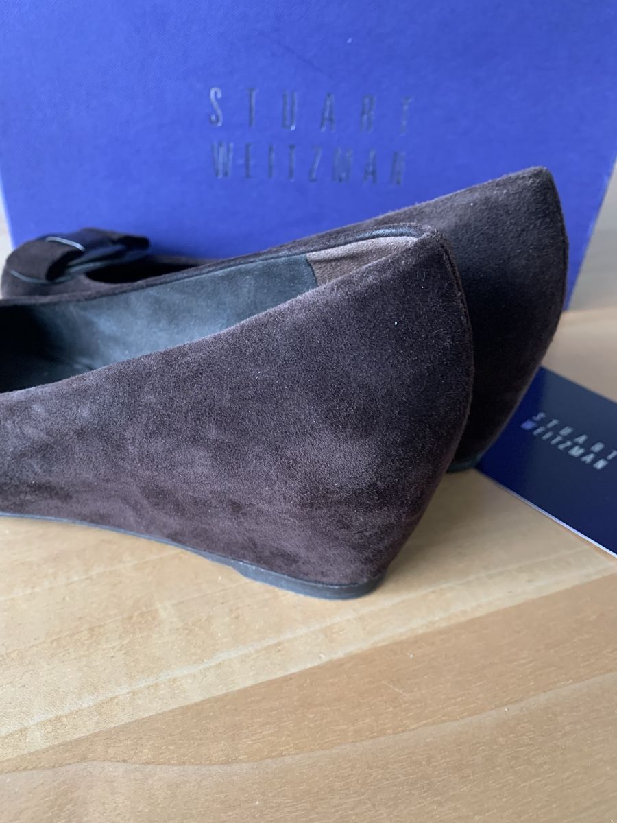 Stuart Weitzman Scarpe da donna: Stuart Weitzman Wildleder Pumps Gr. 37,5 braun – Nuovo (secondo la descrizione) da Mettmenstetten venduto da _4_YOU_ 6