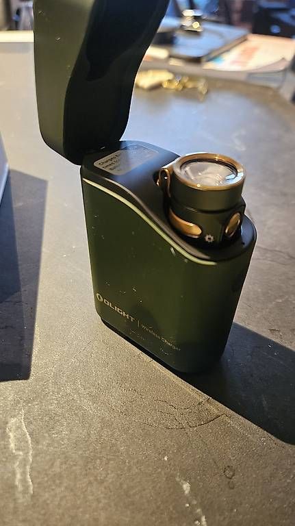 Parfum & Eau de Toilette: Olight Baton 4 Premium Edition OD-Green – Gebraucht aus Zürich von tobigs