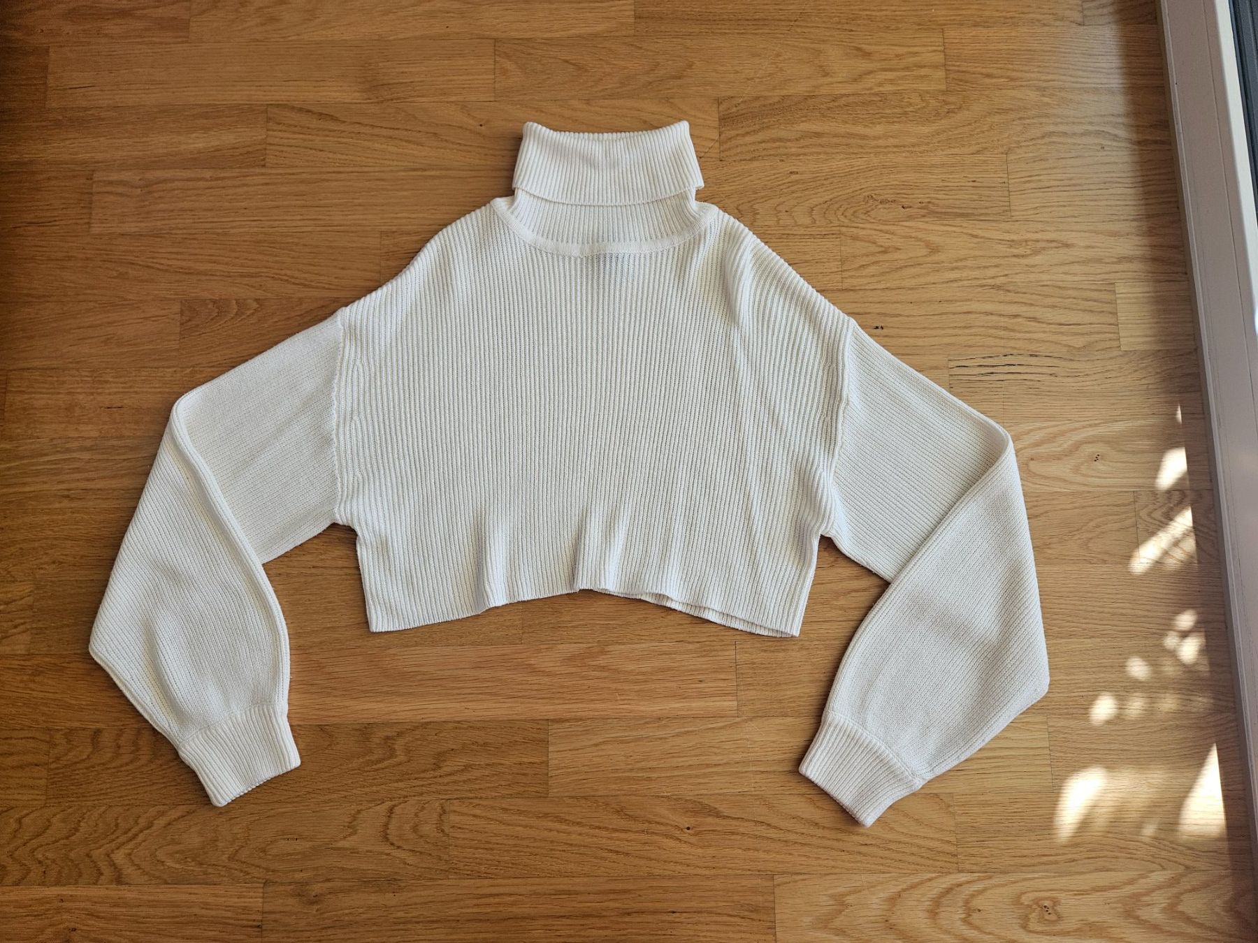 H&M Maglioni & Felpe: CropPull beige H&M, ample,taille XS – Nuovo (secondo la descrizione) da Morges venduto da Mlle_Croft_91
