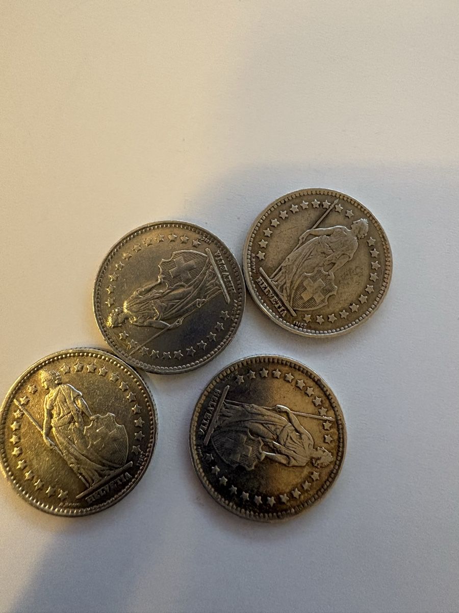 Tutti le monete: 1fr 2x 1944 / 2x 1945 4 Munze  – Usato da Murten venduto da Tzaugg 4