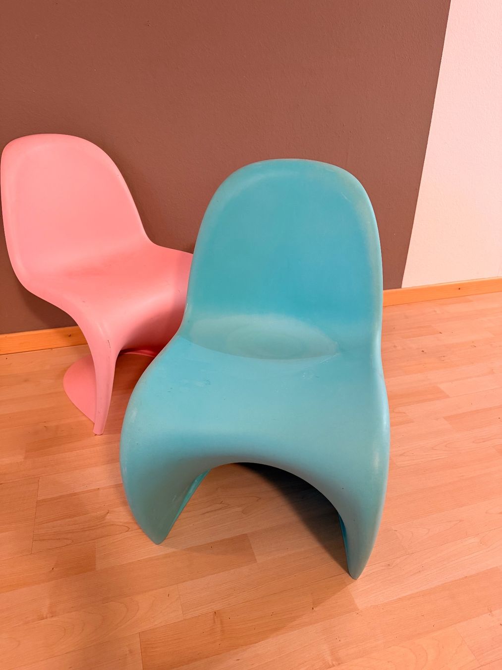 Vitra Stühle: 2x Panton Junior Kinderstuhl - Original Vitra – Gebraucht aus Kilchberg ZH von tomtomk99 4