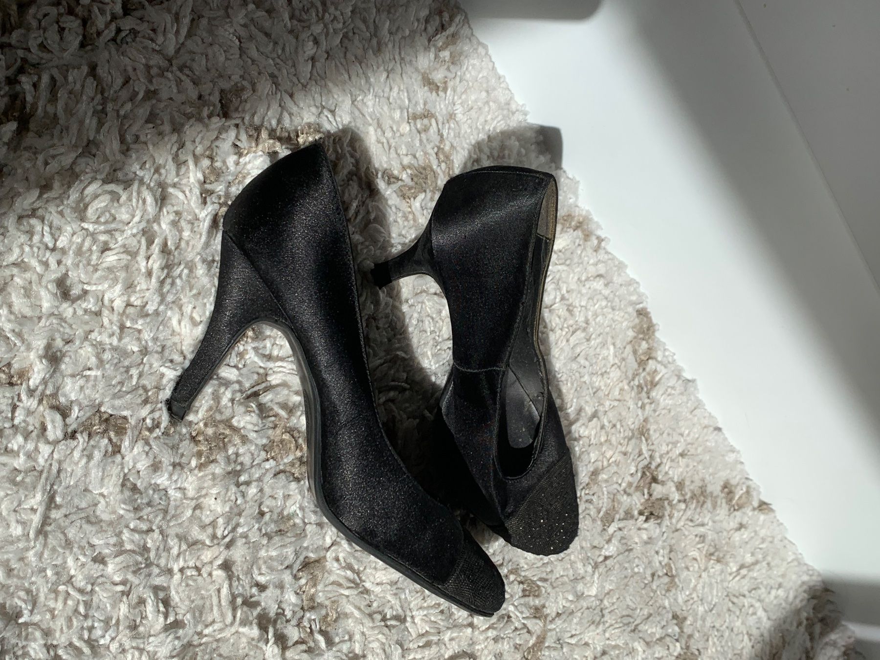 Scarpe da donna: Chaussures talons détails pointe – Usato da Montreux venduto da iza_peche8
