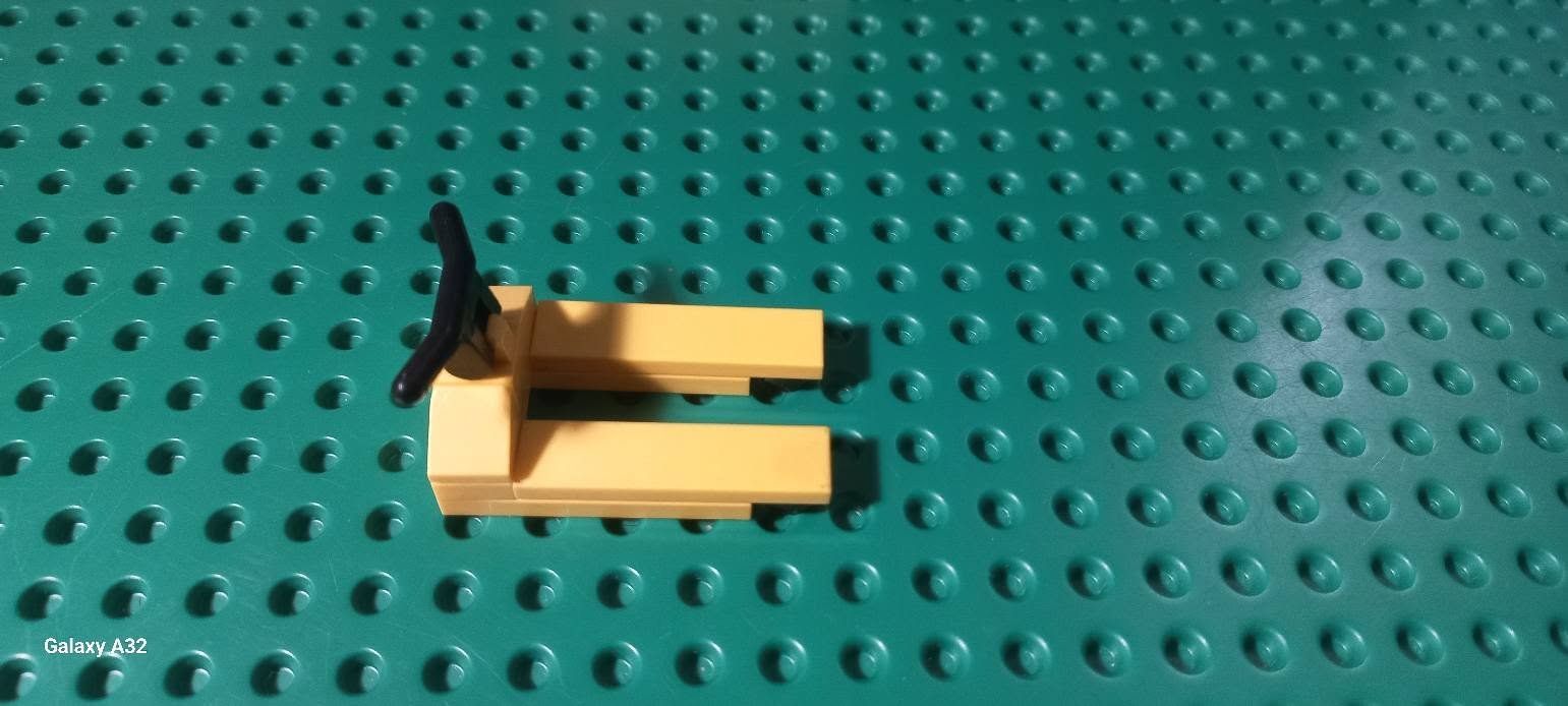 Lego Spielzeuge: Ensemble de palettes et transpalettes Lego – Gebraucht aus La tour de treme von Legocreation82 4