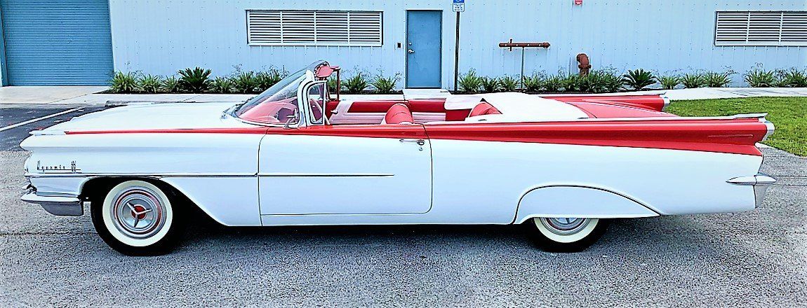 Oldsmobile Automobili: Oldsmobile Dynamic super 88 Coupé – Usato da Mellikon venduto da Musikgarantie