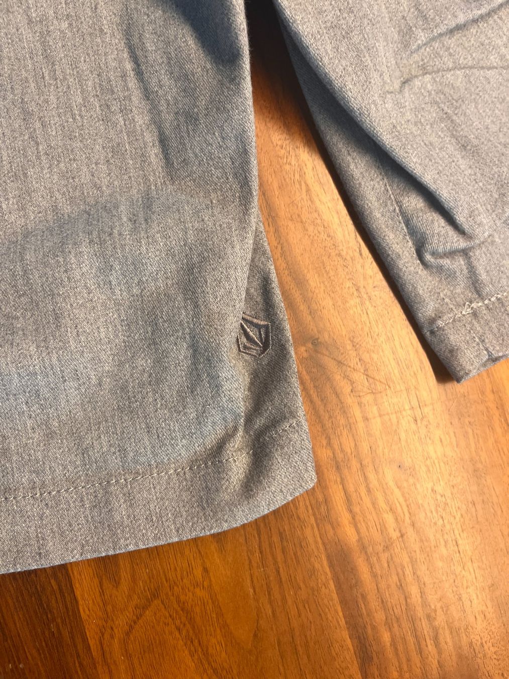 Volcom Pantaloni: Volcom Shorts grau, vintage – Usato da Burgdorf venduto da Roman.Bichsel 4