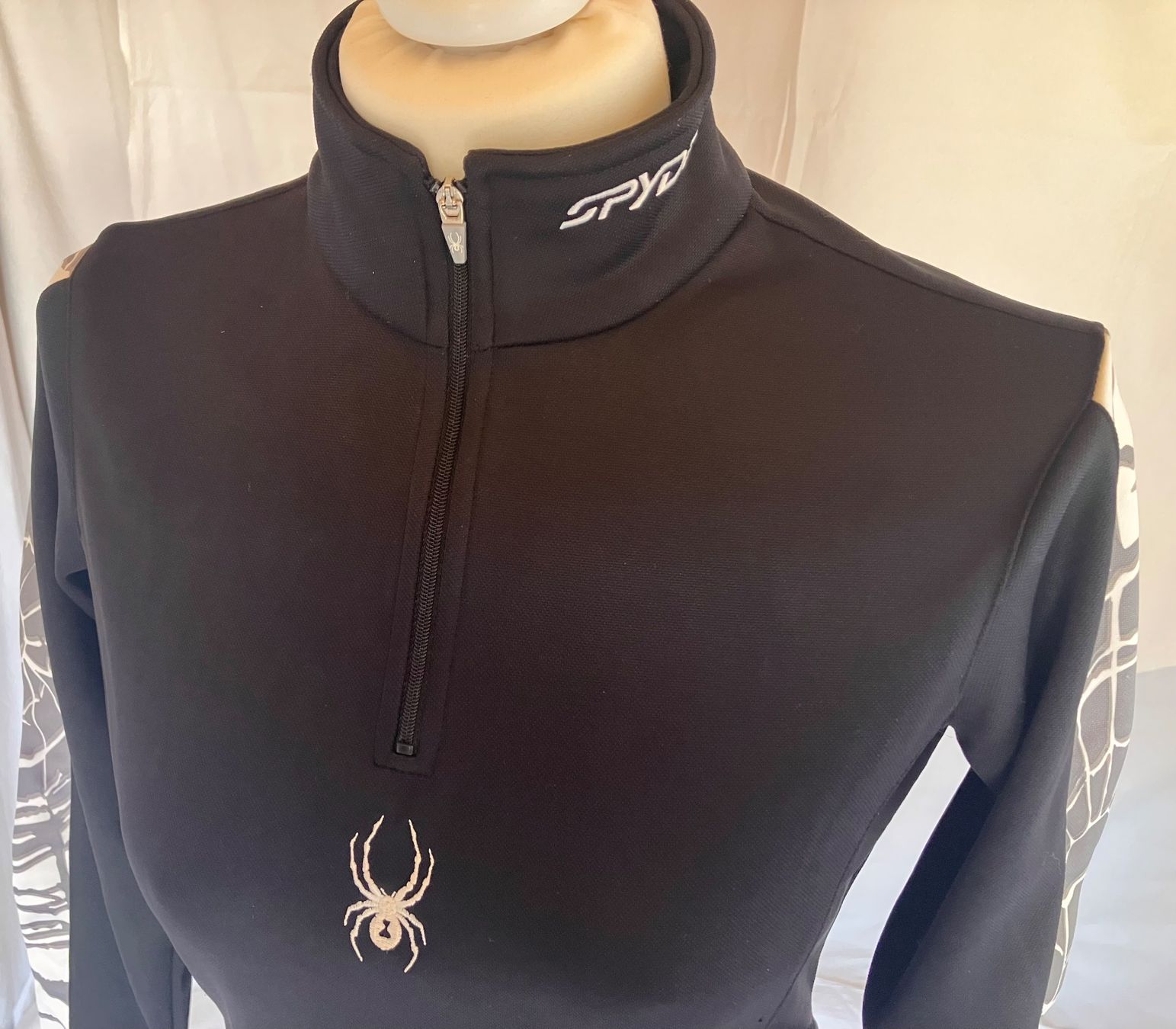 Canottiere & Pantaloni: Spyder Gr.36 – Usato da Mürren venduto da Ne-le 2