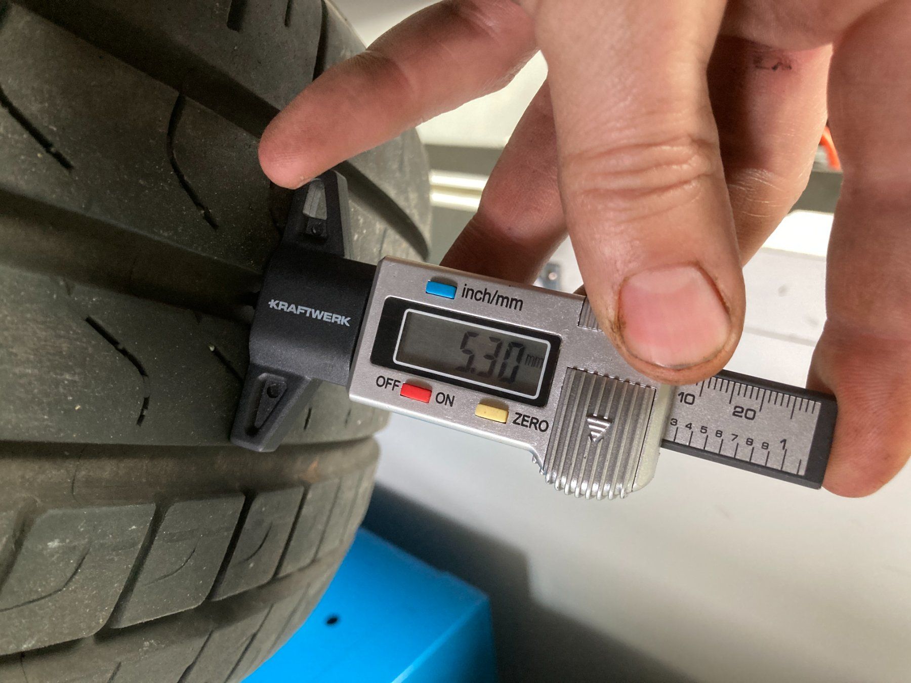 Pirelli Pneumatici & Ruote complete: 205/60R16 Sommerpneu Pirelli – Usato da Cham venduto da Cham6332 6
