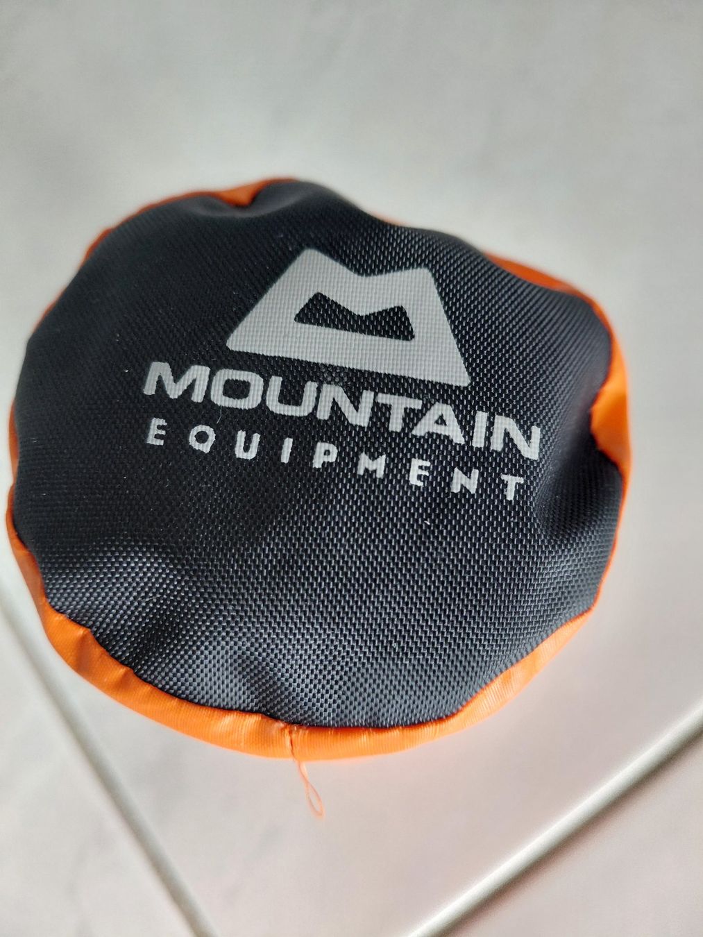 Sacchi a pelo: Ultra light Biwaksack von Mountain Equipment – Usato da Luzern venduto da Alieska 1