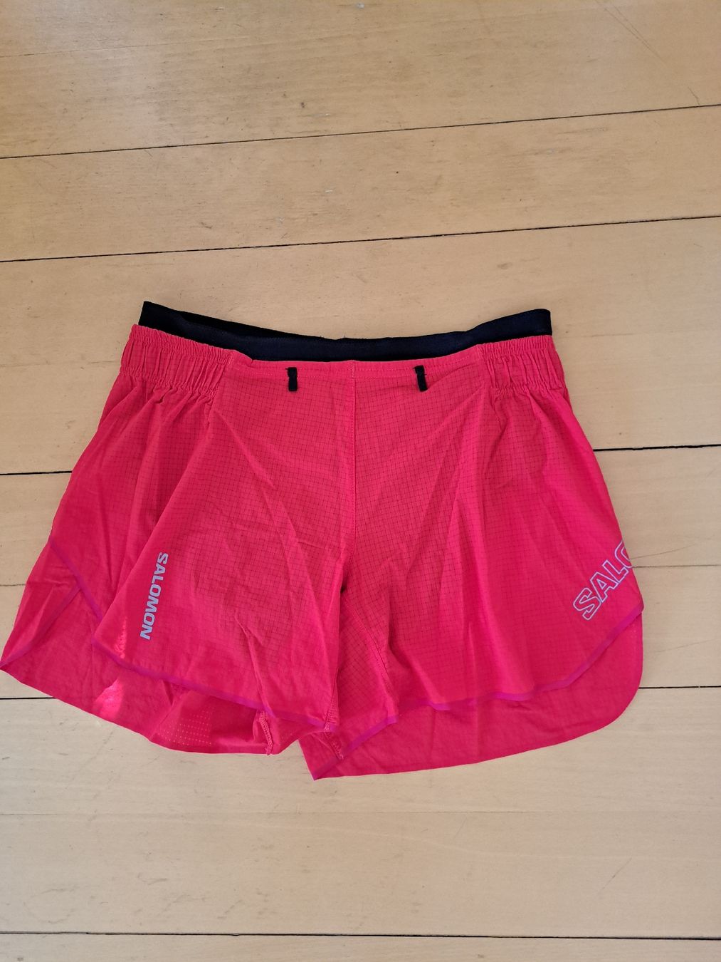 Salomon Pantaloni: Salomon running Shorts – Usato da Thalwil venduto da sternenstaub369