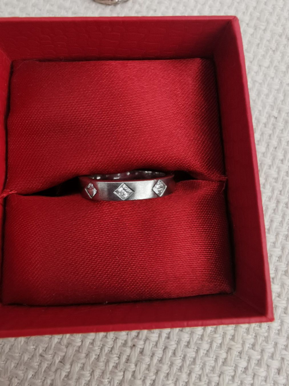 Ringe: SILBERRING 925 MIT ZIRCONIA, GR. 53, MATTIERT – Gebraucht aus Erlenbach ZH von alisamilana 1