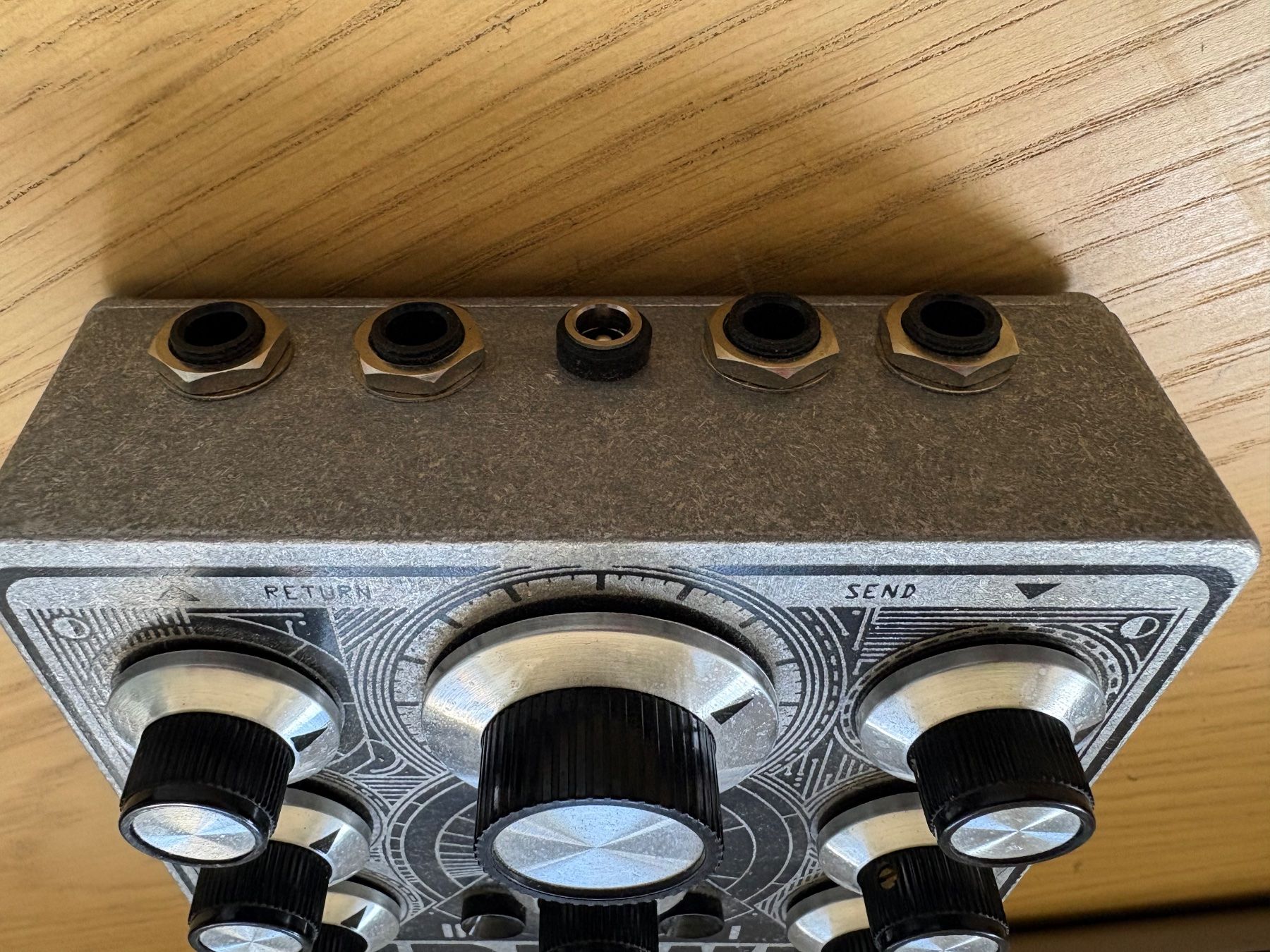 Strumenti musicali: JPTR fx Fernweh v1 / analog delay – Usato da Lausanne venduto da Ddell 1