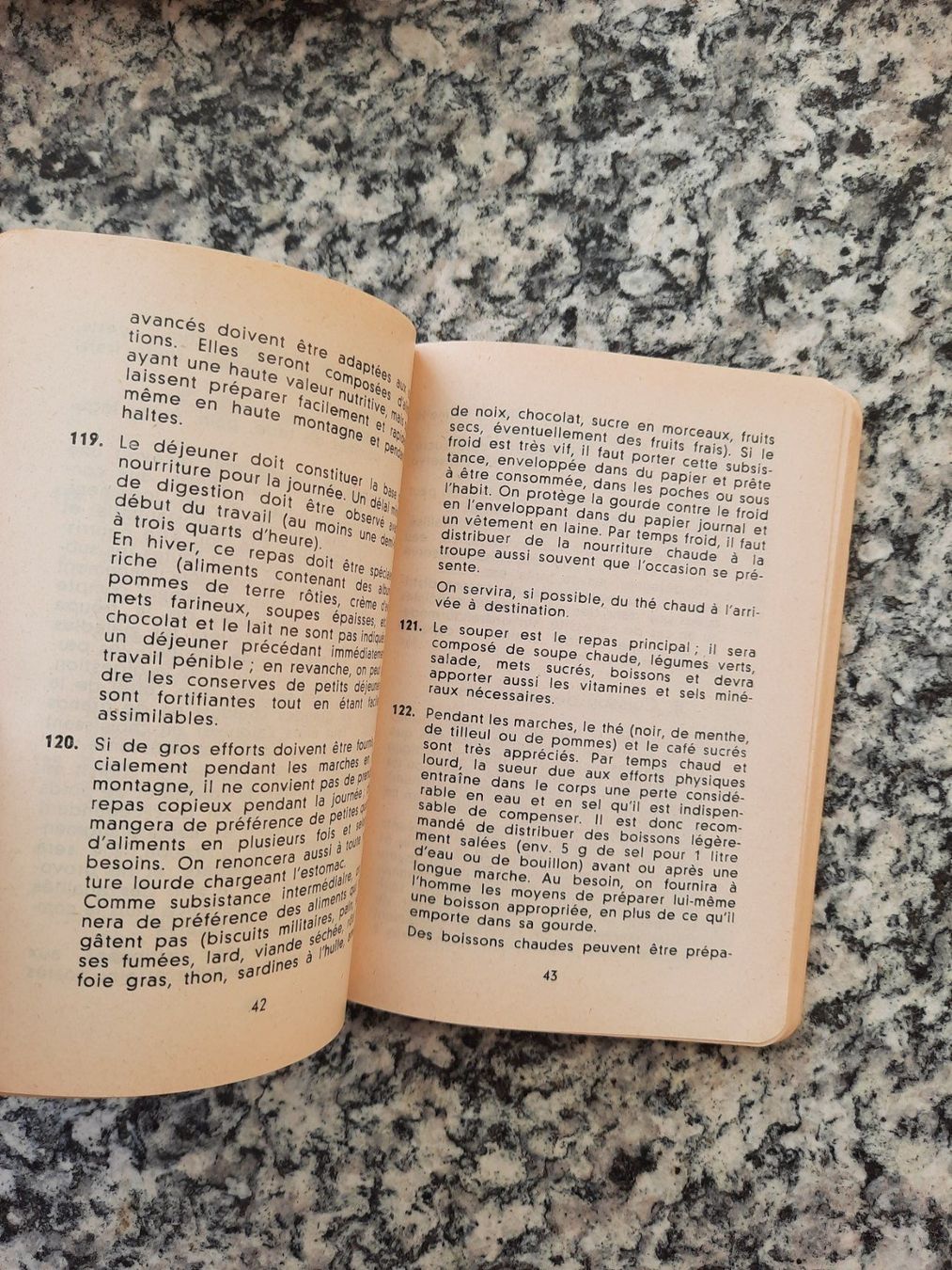 Libri: Règlement Alpin - Equipement - Marche - Revitaillement – Usato da Ruswil venduto da Sammlergeist 3